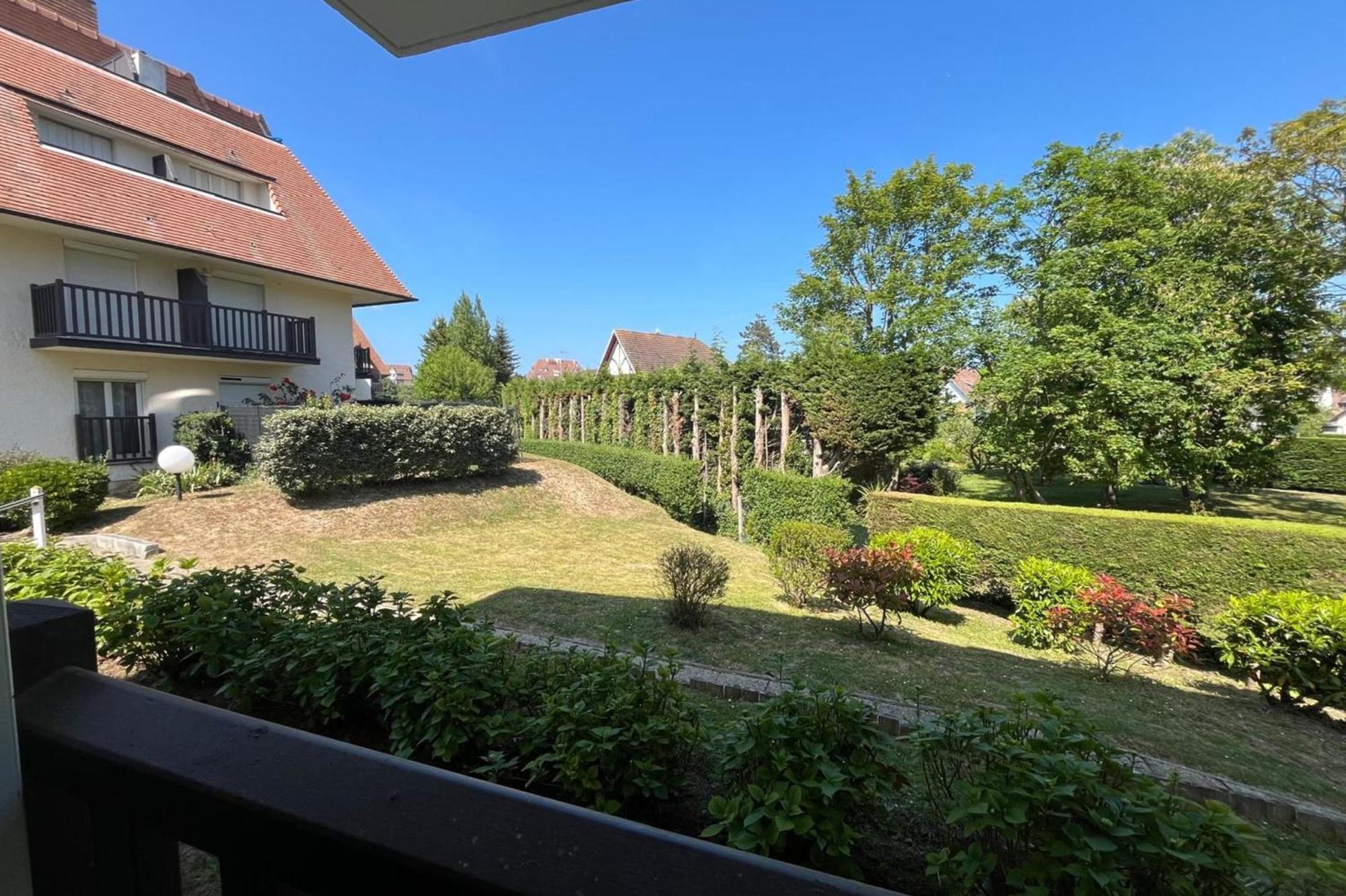 Ferienwohnung 37M With Terrace And Garden Near The Sea Cabourg Exterior foto